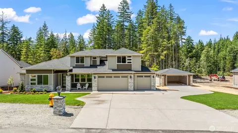5495 Animal Ave NW, Bremerton, WA 98312