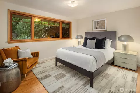 5244 Pullman Ave NE, Seattle, WA 98105 photo 16