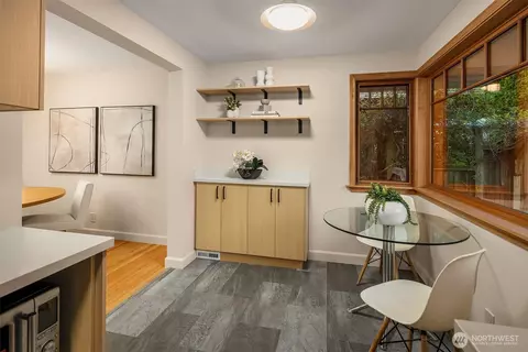 5244 Pullman Ave NE, Seattle, WA 98105 photo 12