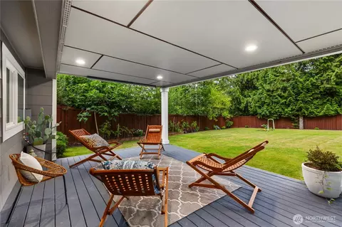 Exterior - 230 155th Pl SE, Bothell, WA 98012 photo 9 of 9