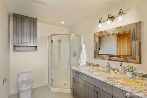 Bath - 14341 E State Rt 106, Belfair, WA 98528 photo 4 of 5