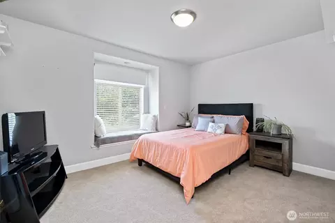 Bedroom - 4024 E Rd E Caldwell, Edgewood, WA 98372 photo 2 of 3