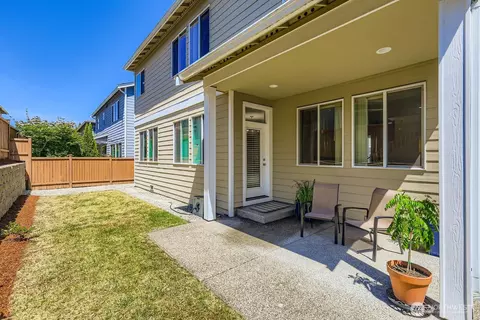 Exterior - 3600 198th St SE, Bothell, WA 98012 photo 4 of 8