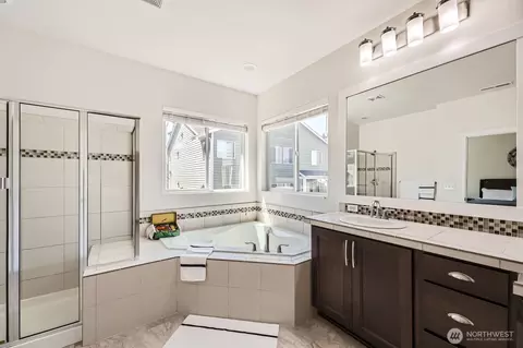 Bath - 3600 198th St SE, Bothell, WA 98012 photo 4 of 5