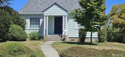 239 S 58th St, Tacoma, WA 98408