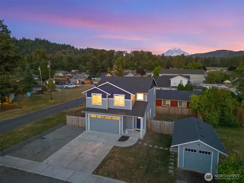 View/Area - 310 Olive St SE, Orting, WA 98360 photo 2 of 5