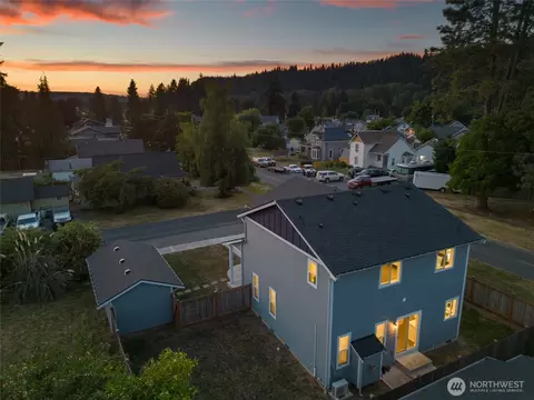 View/Area - 310 Olive St SE, Orting, WA 98360 photo 3 of 5