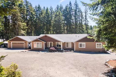 9829 Kooley Dr NW, Gig Harbor, WA 98329