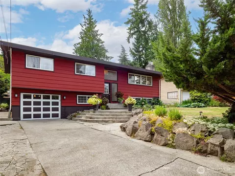 6610 182nd St SW, Lynnwood, WA 98037