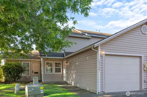 10924 63rd St E, Puyallup, WA 98372