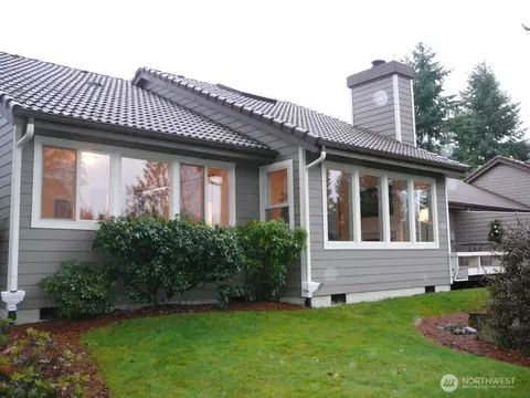 345 E Old Ranch Rd # 5J, Allyn, WA 98524