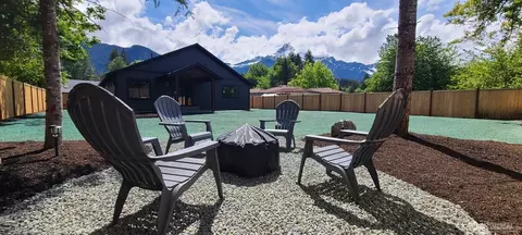 404 Trail St, Darrington, WA 98241