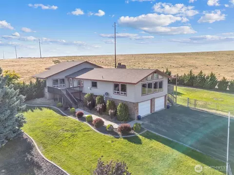 2 W Johnson Ln, Lind, WA 99341