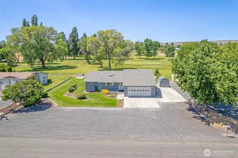 19214 Lakeview Dr, Soap Lake, WA 98851