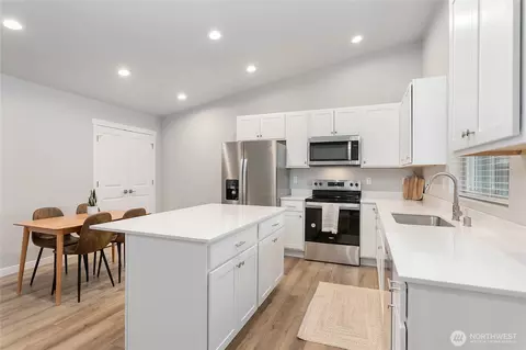 Kitchen - 310 Everson Rd #F, Everson, WA 98247 photo 3 of 3