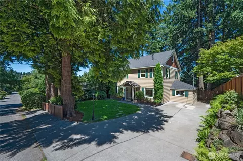 2744 NE 98th St, Seattle, WA 98115