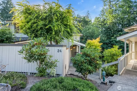 15800 Village Green Dr #24, Mill Creek, WA 98012