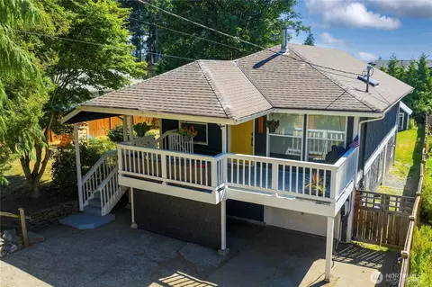 7811 Grant Dr #B, Everett, WA 98203