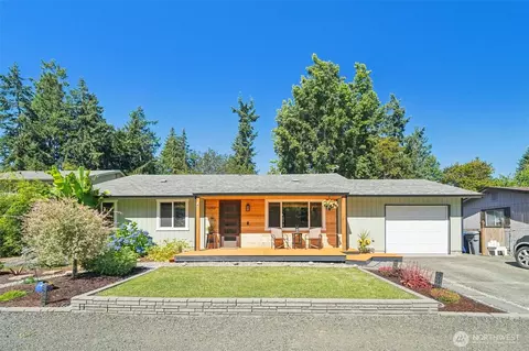 1202 Eleanor Ct, Steilacoom, WA 98388