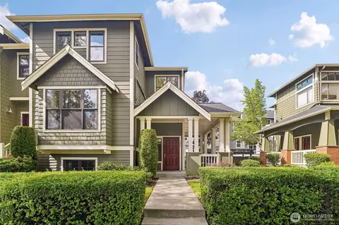 1899 NE Kenyon Ct, Issaquah, WA 98029