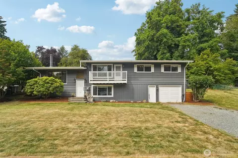 2209 Jones Ave NE, Renton, WA 98056