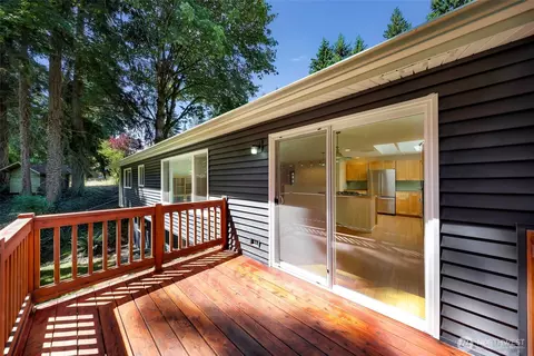 Exterior - 21313 2nd Dr SE, Bothell, WA 98021 photo 3 of 7