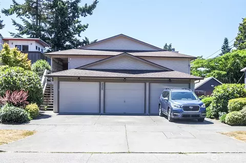 2025 NW 64th St, Seattle, WA 98107