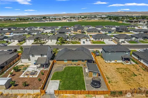 832 Q St SW, Quincy, WA 98848