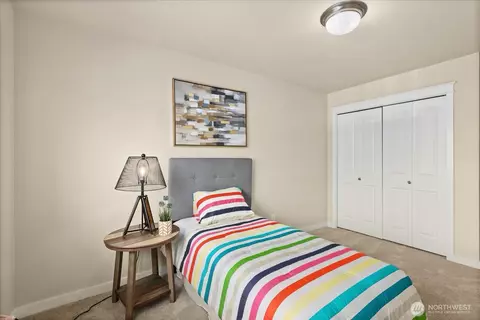 Bedroom - 18515 42nd Ave SE, Bothell, WA 98012 photo 6 of 8