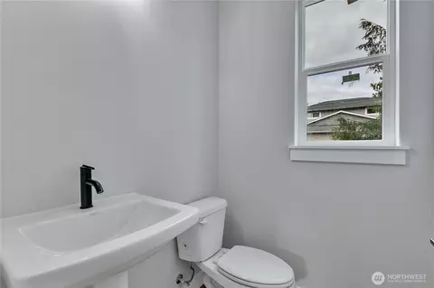 Bath - 608 B Deeded Ln SW, Orting, WA 98360 photo 1 of 4