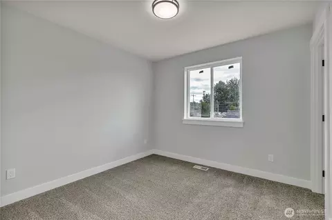 Bedroom - 608 B Deeded Ln SW, Orting, WA 98360 photo 4 of 6