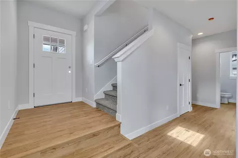 Entry Way - 608 B Deeded Ln SW, Orting, WA 98360 photo 2 of 3