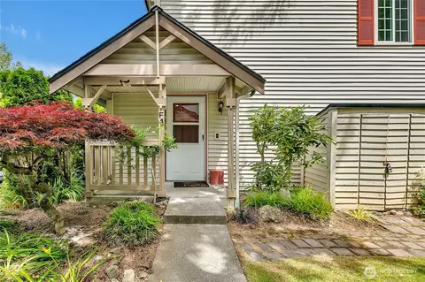 15600 116th Ave NE #F4, Bothell, WA 98011