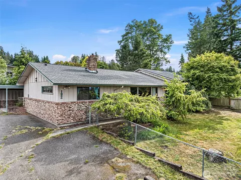 152 E Park Ln, Port Angeles, WA 98362