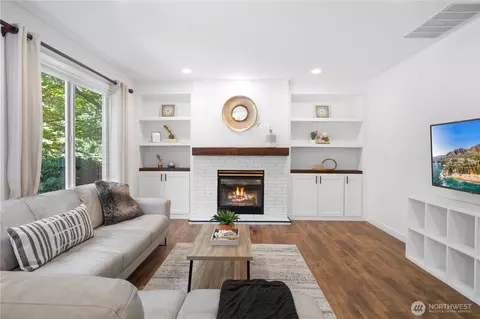 Living - 9220 NE 195th St, Bothell, WA 98011 photo 2 of 2