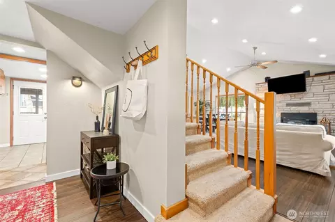 Entry Way - 407 Leber St NE, Orting, WA 98360 photo 1 of 5