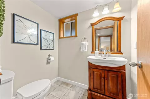 Bath - 407 Leber St NE, Orting, WA 98360 photo 1 of 5