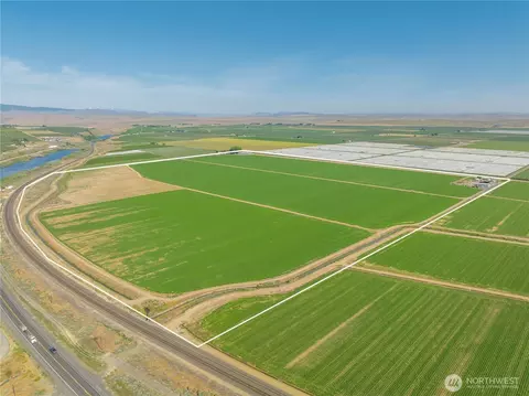 19527 Road 105 NW, Quincy, WA 98848