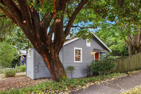 9559 College Way N, Seattle, WA 98103