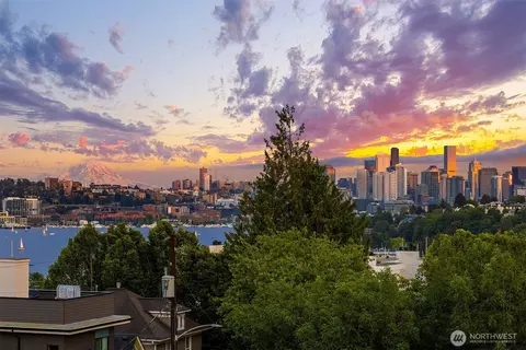View/Area - 3659 Whitman Ave N, Seattle, WA 98103 photo 1 of 5