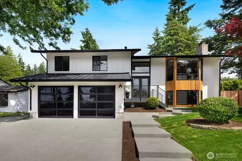 7502 117th Ave NE, Kirkland, WA 98033
