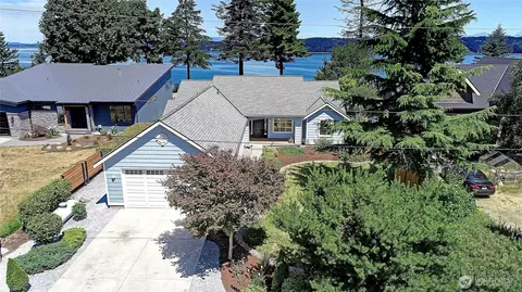 2971 Janet Ave, Camano Island, WA 98282