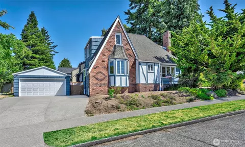 6801 31st Ave NE, Seattle, WA 98115