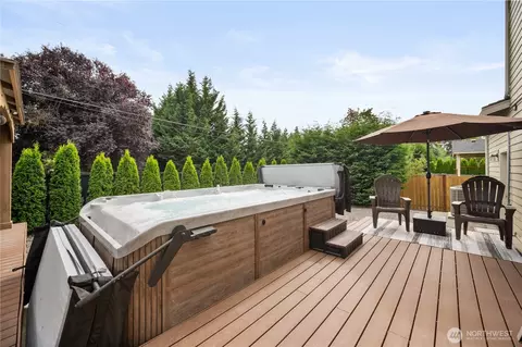 Exterior - 14919 Benton Loop, Sumner, WA 98390 photo 5 of 9