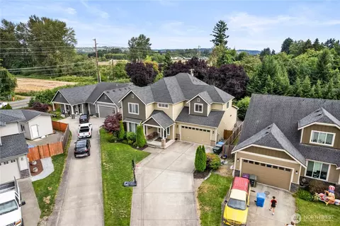View/Area - 14919 Benton Loop, Sumner, WA 98390 photo 3 of 5