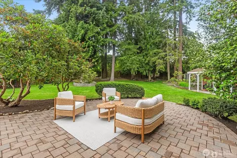 11012 239th Pl SW, Woodway, WA 98020