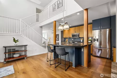917 18th Ave #C, Seattle, WA 98122