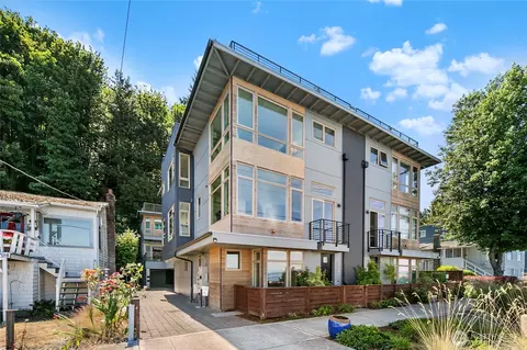 1706 Alki Ave SW #A, Seattle, WA 98116