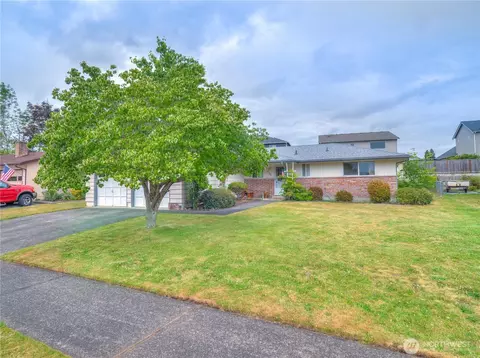 710 Charwila Ln, Enumclaw, WA 98022 photo 2