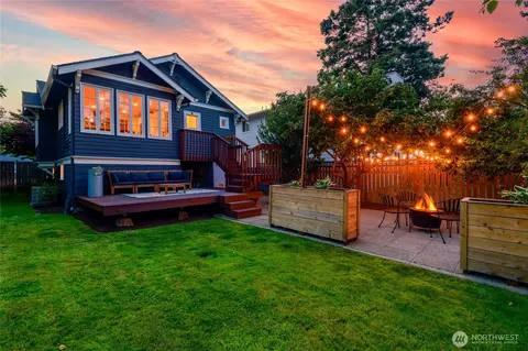 8746 3rd Ave NW, Seattle, WA 98117